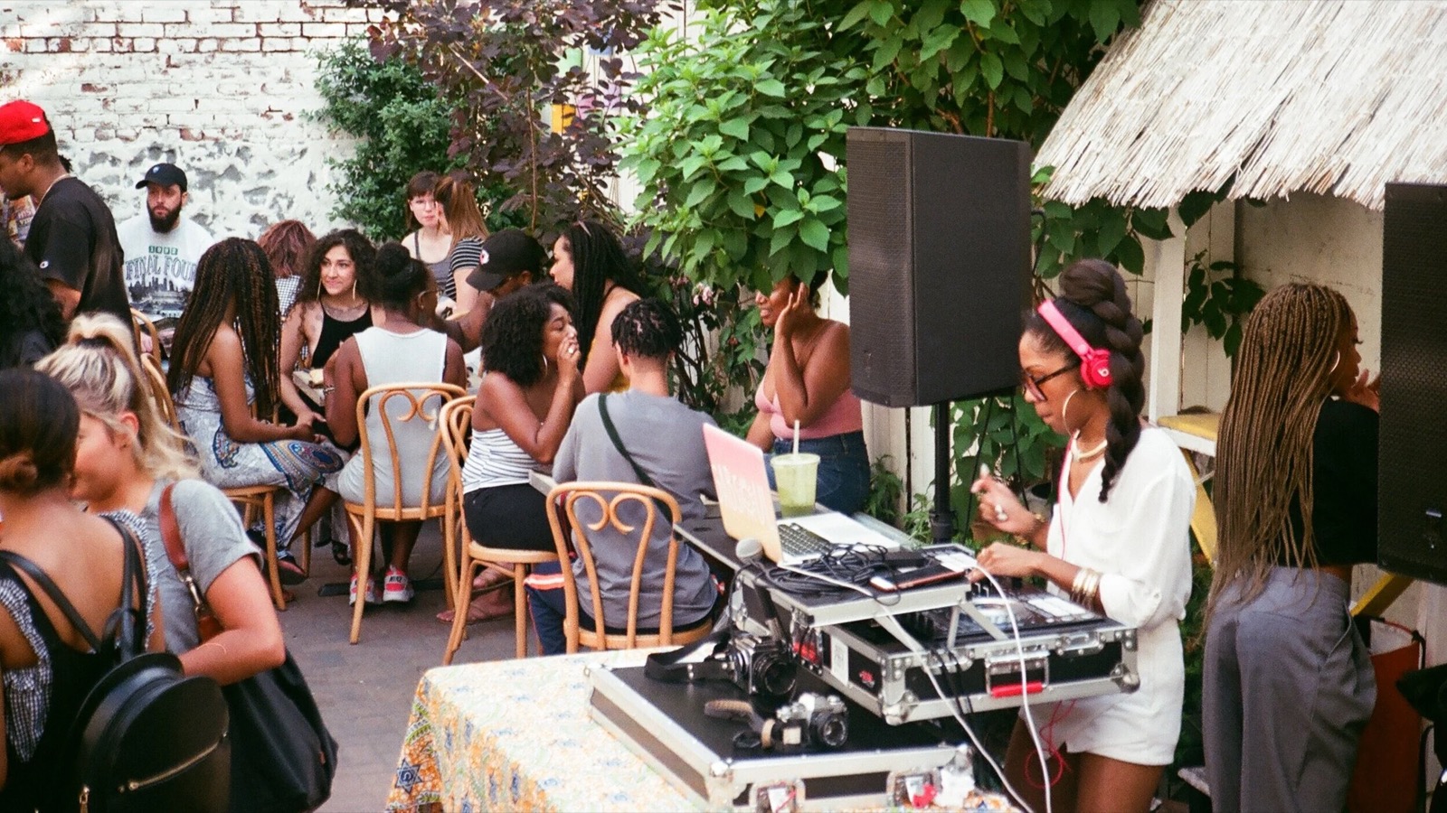Cafe Erzulie — photo 2