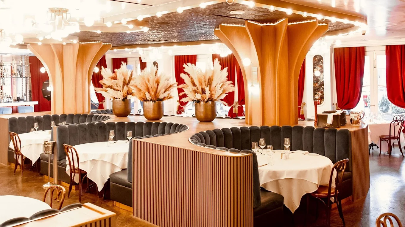 Maison Close Restaurant — photo 8