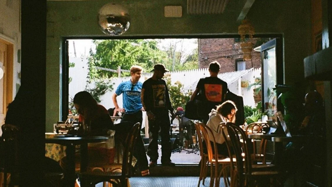 Cafe Erzulie